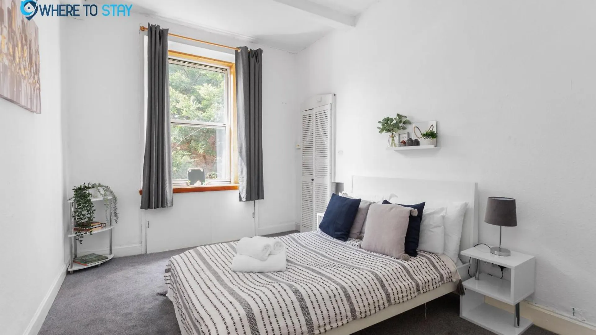 2 Bed Apartment - 7 Min Walk Train Station location